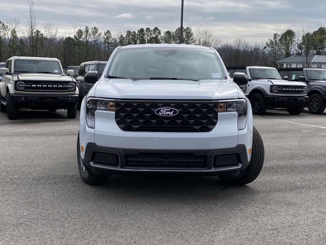 2026 White Metallic Ford Maverick XLT FWD Truck