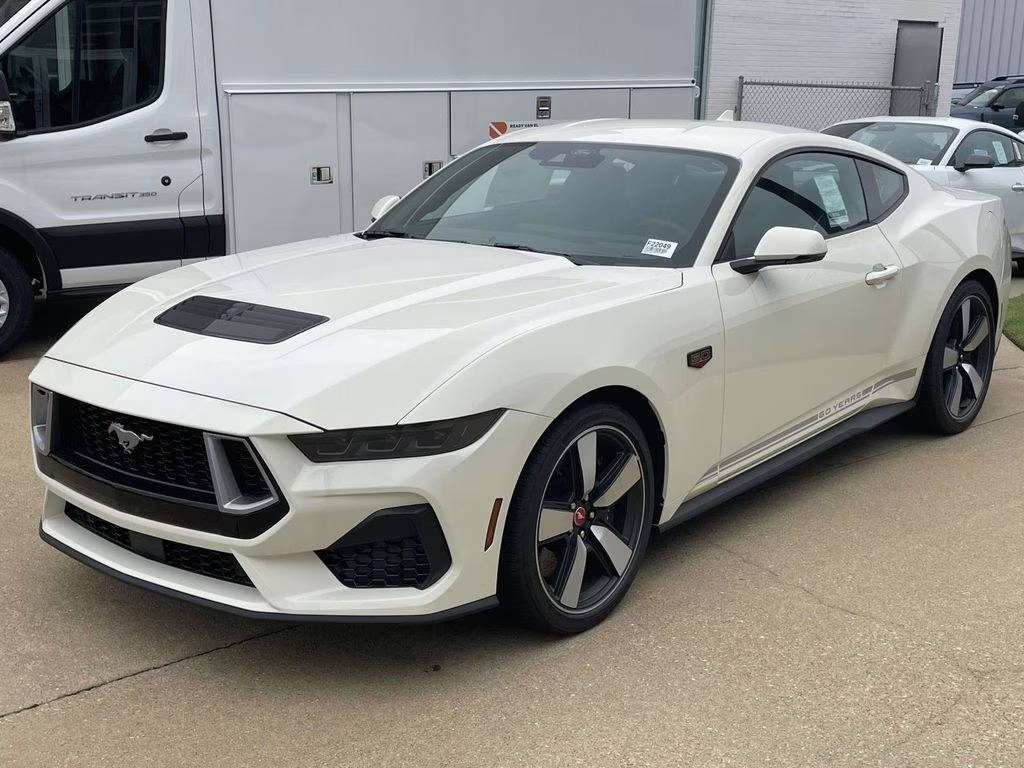 2025 Wimbledon White Ford Mustang GT Premium RWD Coupe
