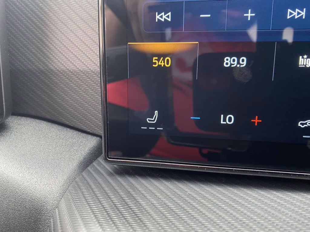 2025 Oxford White Ford Mustang EcoBoost RWD Coupe