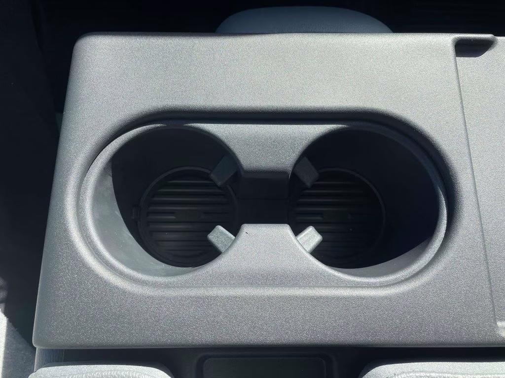 2025 Oxford White Ford Super Duty F-350 DRW XL 4X4 Chassis