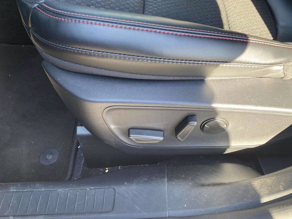 2025 Carbonized Gray Metallic Ford Escape Hybrid ST-Line FWD SUV