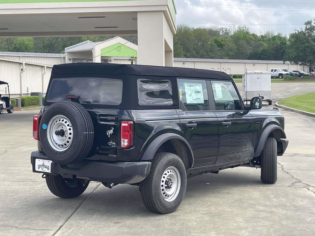 2025 Shadow Black Ford Bronco Base 4X4 SUV
