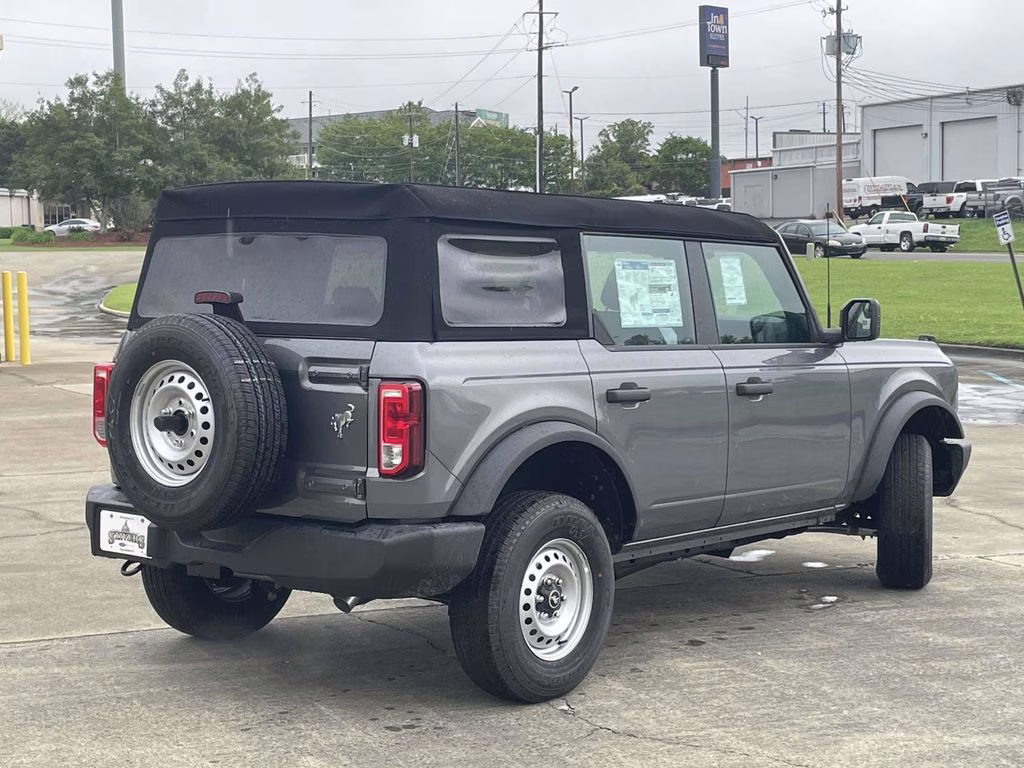 2025 Carbonized Gray Metallic Ford Bronco Base 4X4 SUV