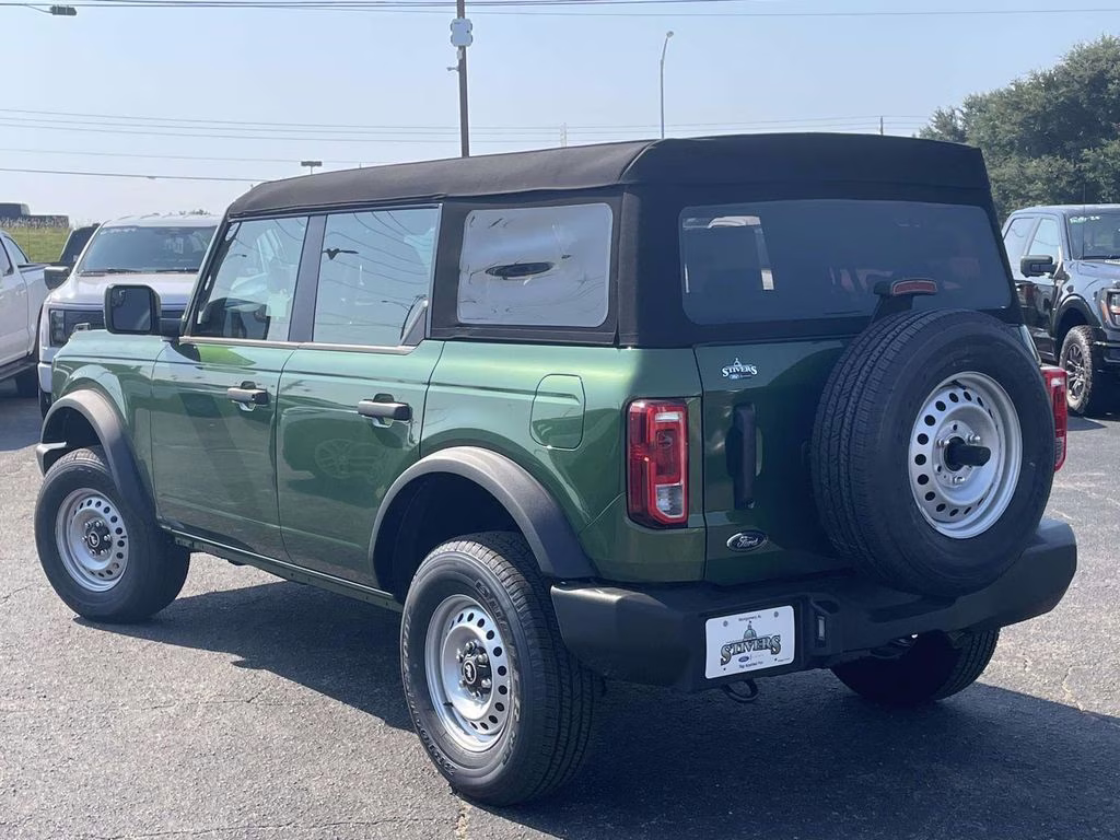 2025 Eruption Green Metallic Ford Bronco Base 4X4 SUV