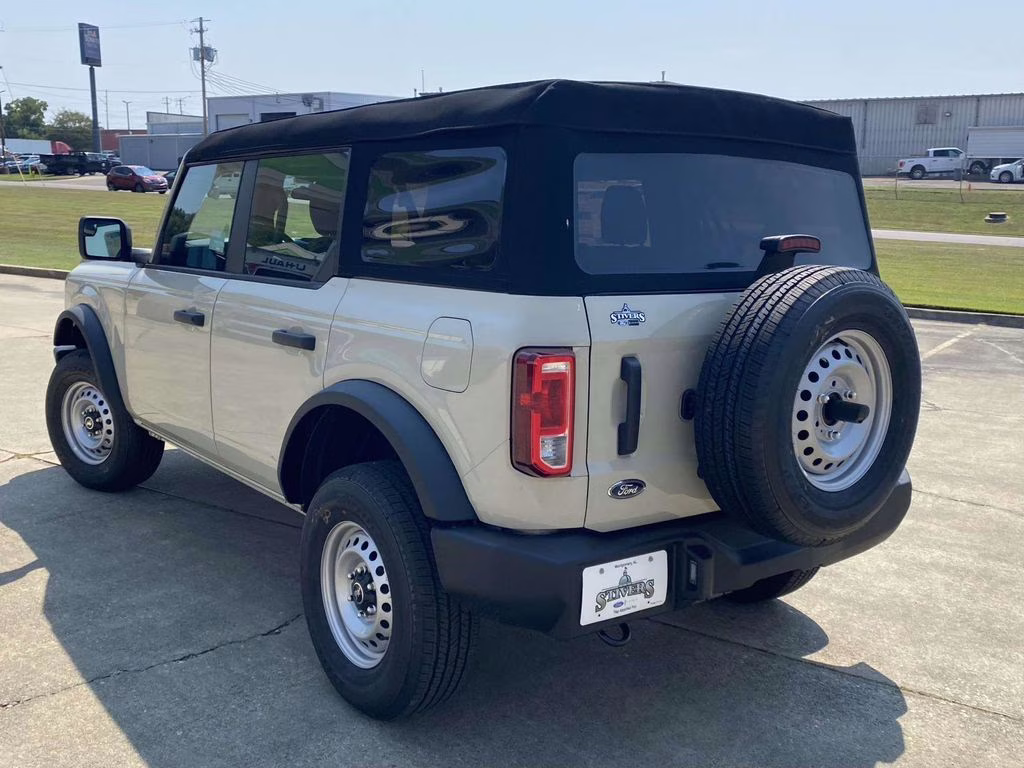 2025 Desert Sand Ford Bronco Base 4X4 SUV