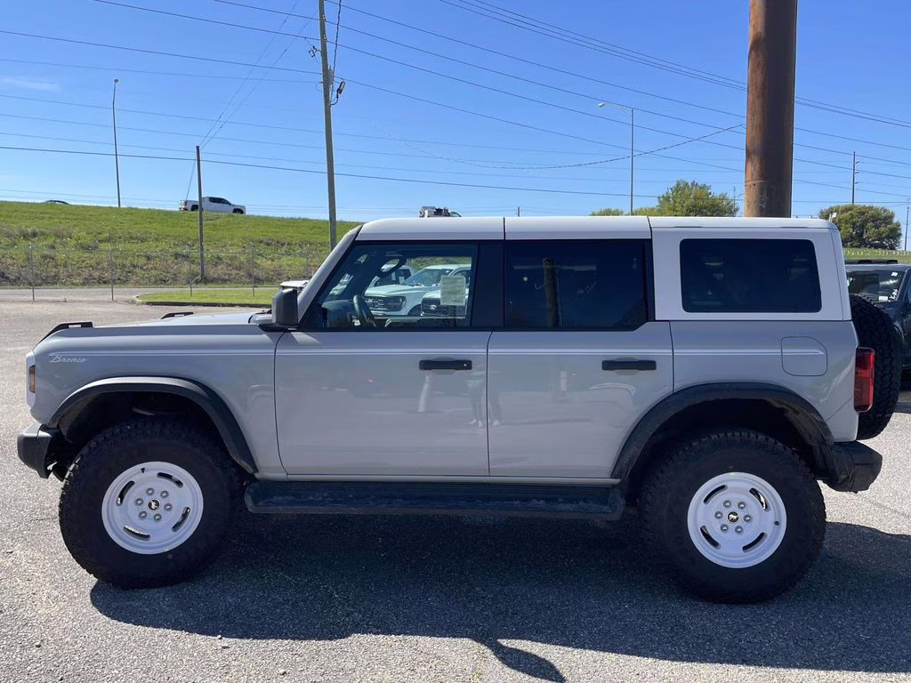 2026 Avalanche Gray Ford Bronco Heritage Edition 4X4 SUV