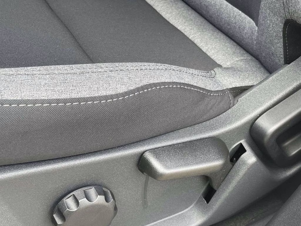 2025 Shadow Black Ford Bronco Base 4X4 SUV