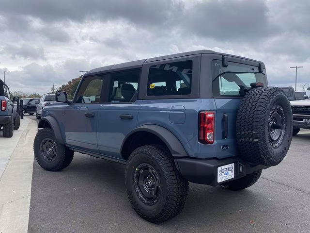 2025 Azure Gray Metallic Ford Bronco Base 4X4 SUV