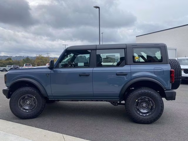 2025 Azure Gray Metallic Ford Bronco Base 4X4 SUV