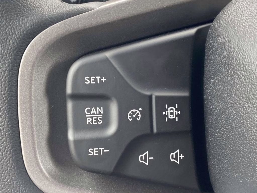 2025 Oxford White Ford Bronco Big Bend 4X4 SUV