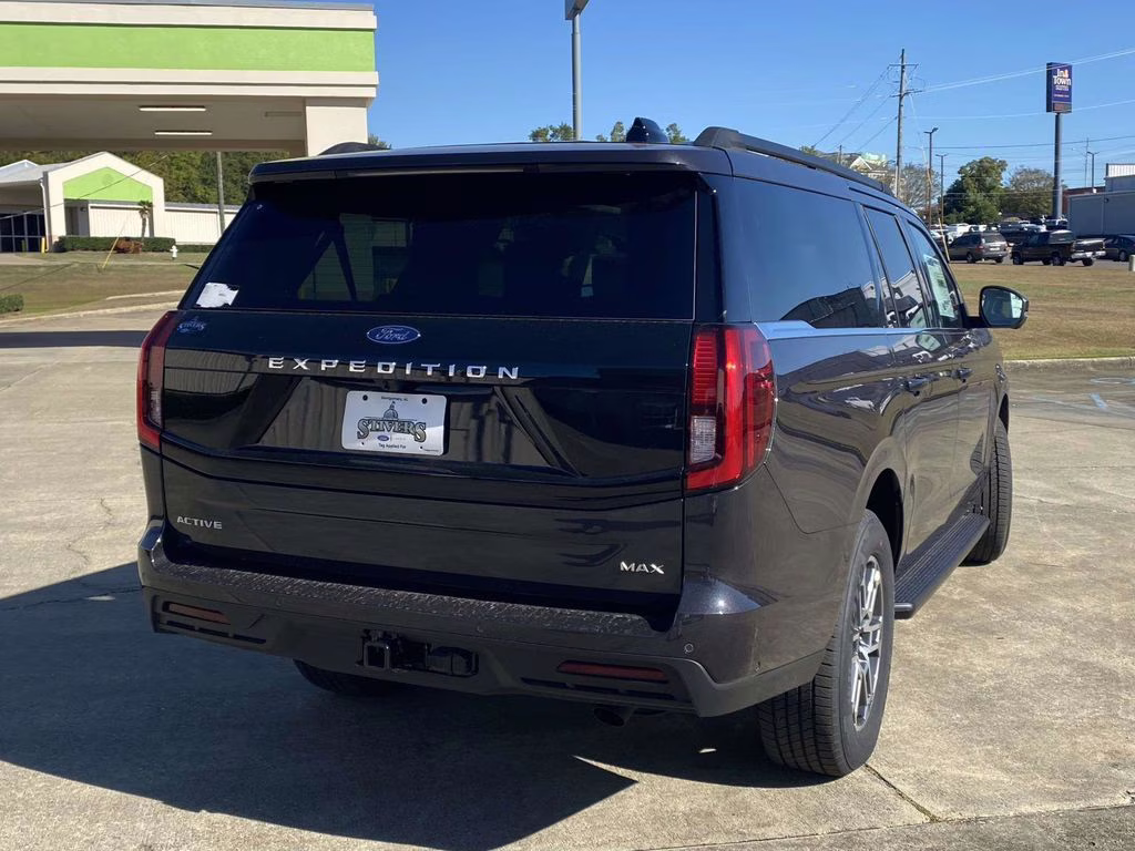 2025 Dark Matter Gray Metallic Ford Expedition Max active RWD SUV