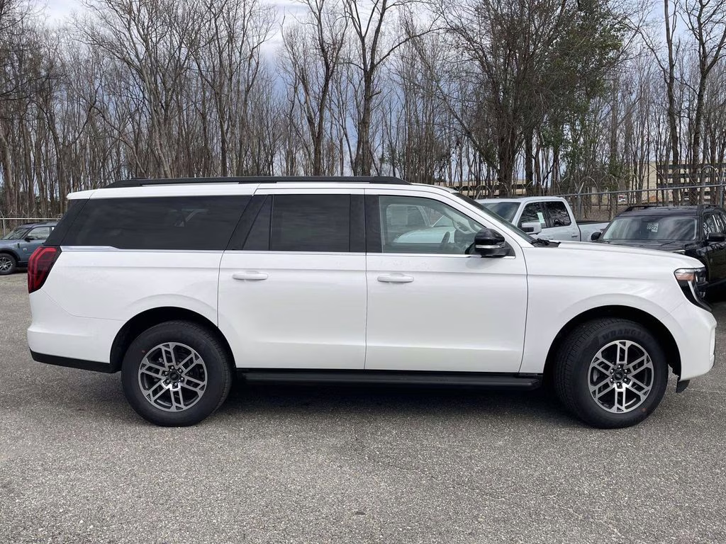 2026 Star White Metallic Tri-Coat Ford Expedition Max Active RWD SUV