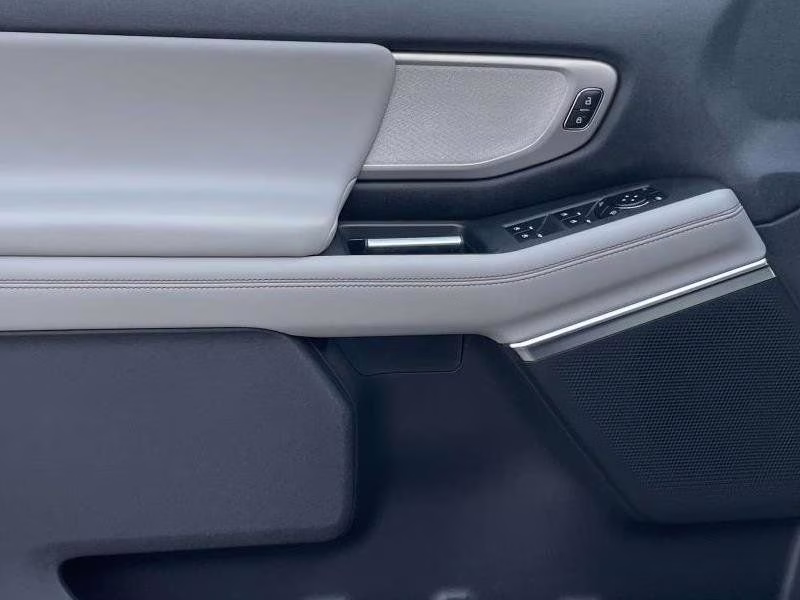 2025 Star White Metallic Tri-Coat Ford Expedition Max ACTIVE RWD SUV