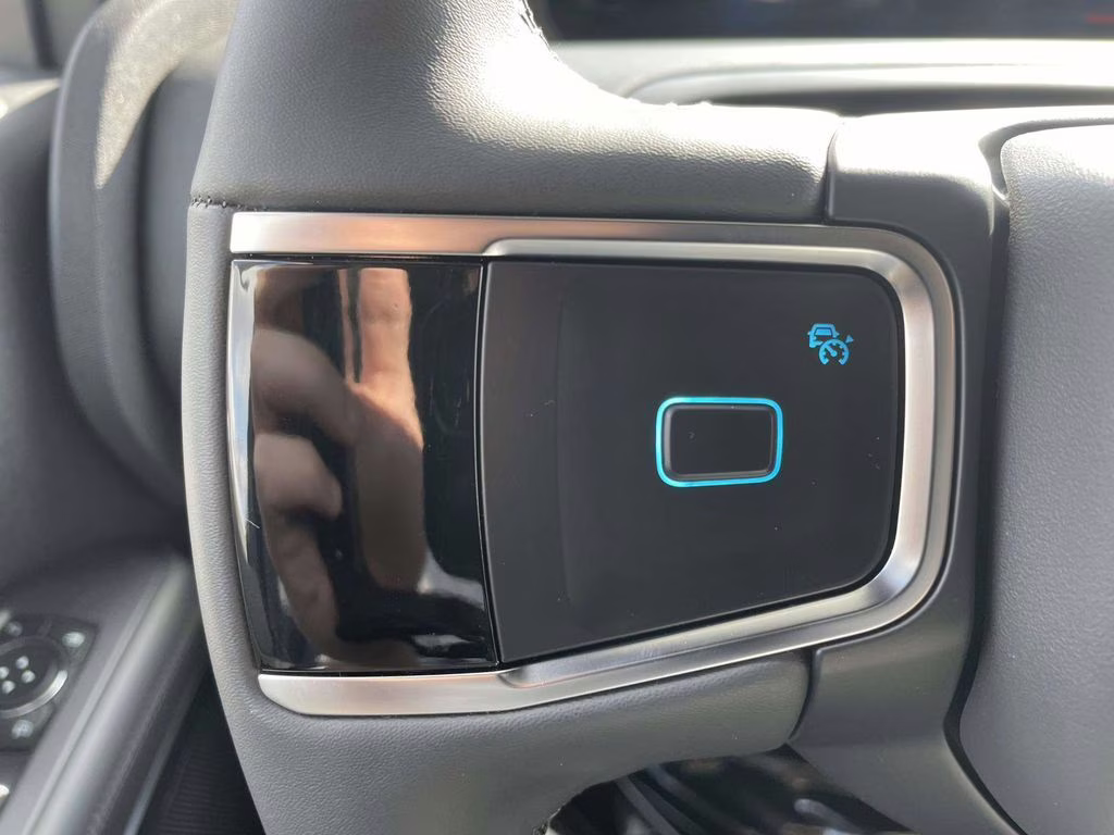 2026 Space Silver Metallic Ford Expedition Max Active RWD SUV