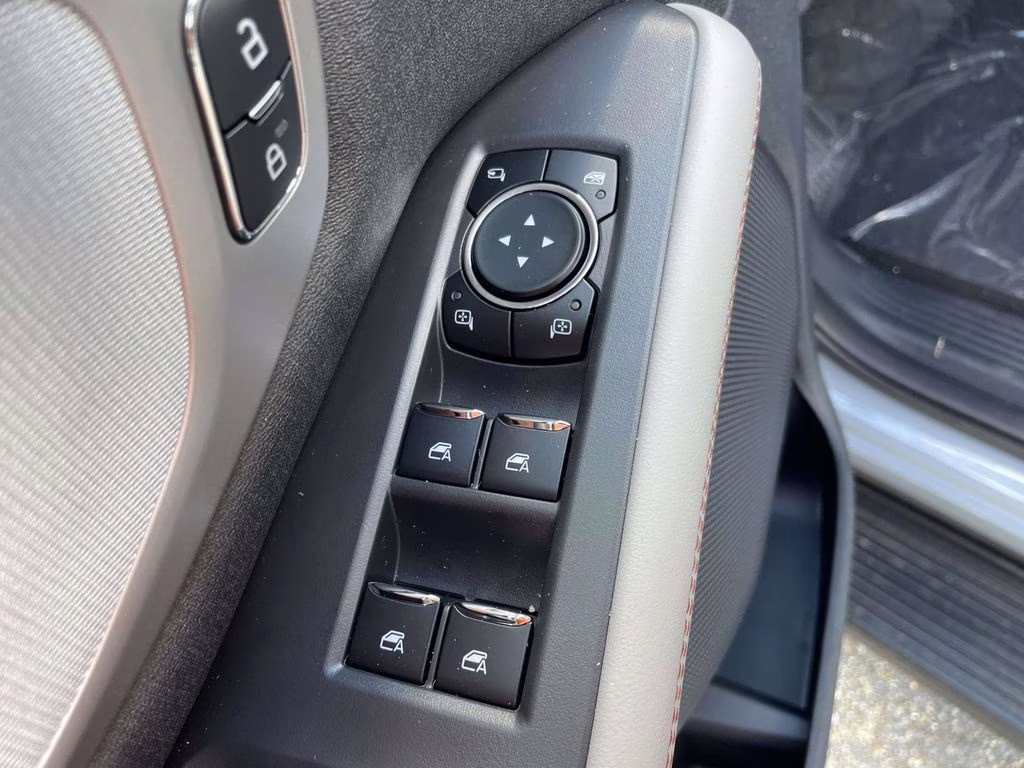 2025 Glacier Gray Metallic TriCoat Ford Expedition Max ACTIVE RWD SUV