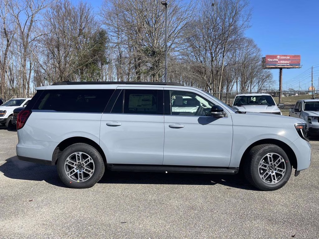 2026 Glacier Gray Metallic Tri-Coat Ford Expedition Max Active RWD SUV