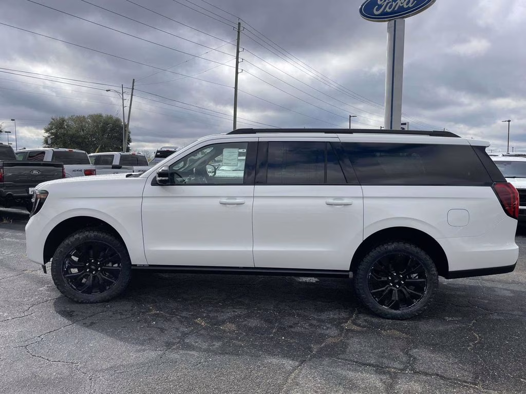 2025 Star White Metallic Tri-Coat Ford Expedition Max Platinum 4X4 SUV