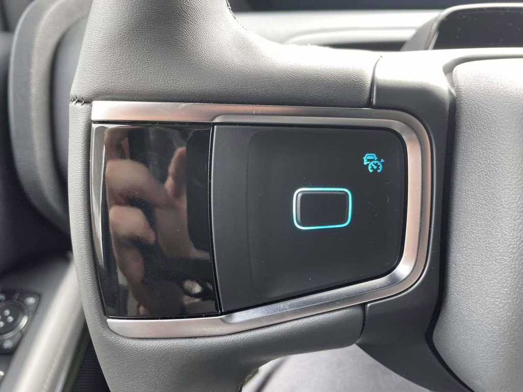 2026 Star White Metallic Tri-Coat Ford Expedition Active RWD SUV