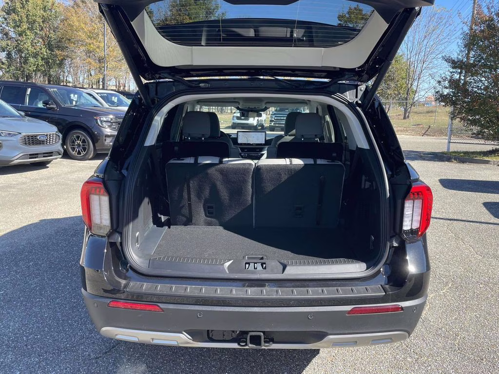 2026 Agate Black Metallic Ford Explorer Active RWD SUV