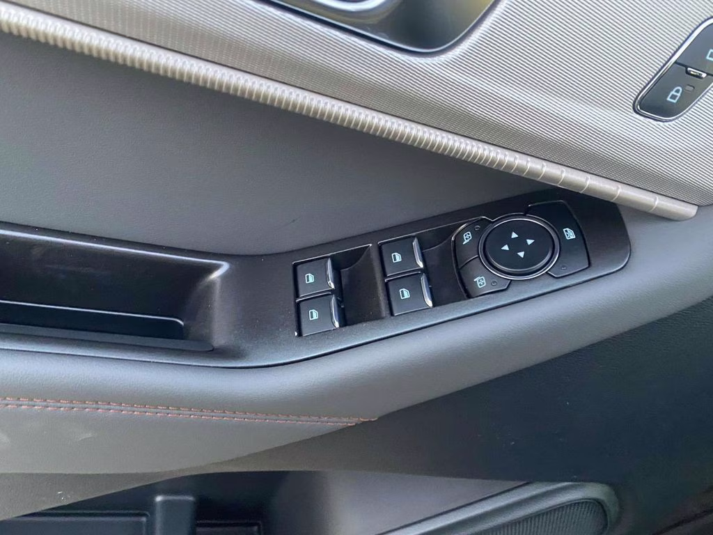 2025 Carbonized Gray Metallic Ford Explorer Active RWD SUV