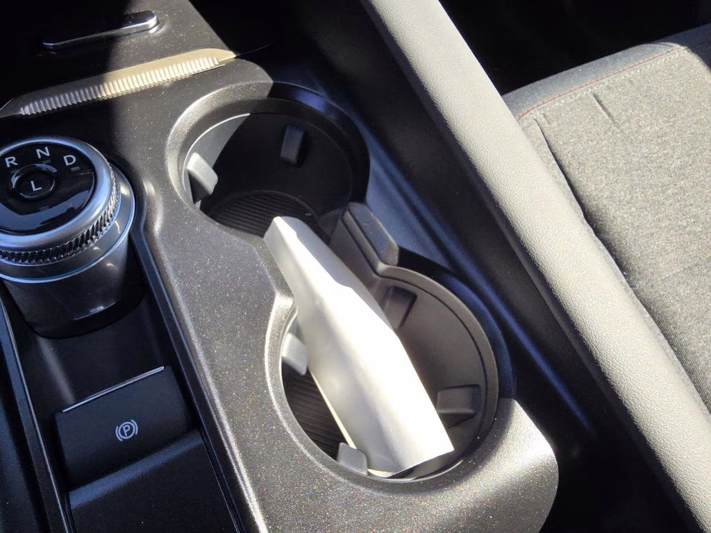 2025 Star White Metallic Tri-Coat Ford Explorer Active RWD SUV