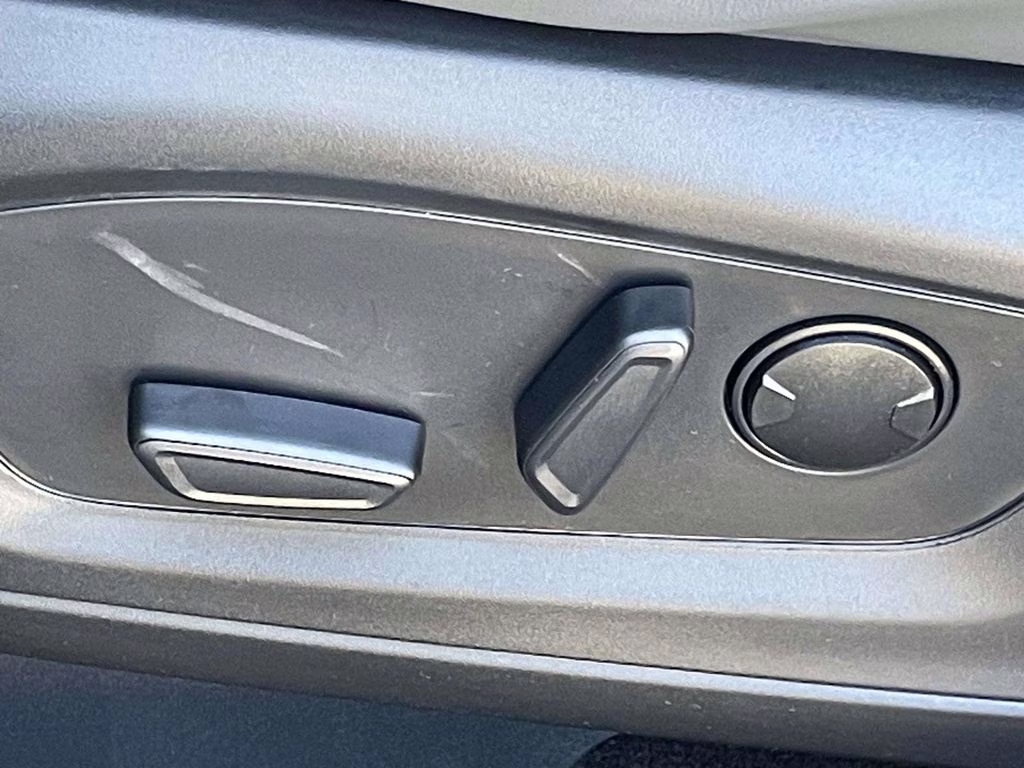 2026 Agate Black Metallic Ford Explorer Active RWD SUV