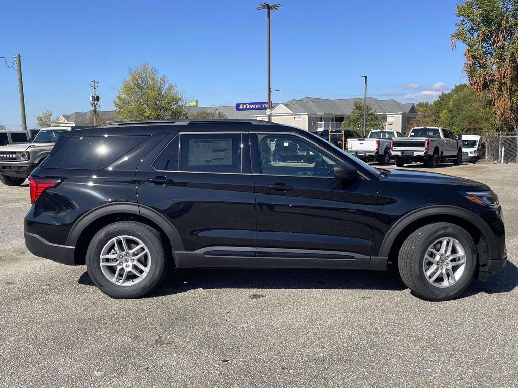 2026 Agate Black Metallic Ford Explorer Active RWD SUV