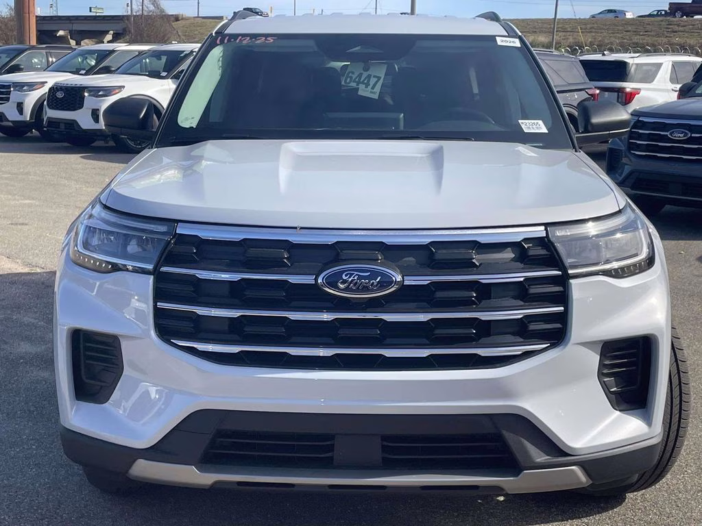 2026 Space White Metallic Ford Explorer Active RWD SUV