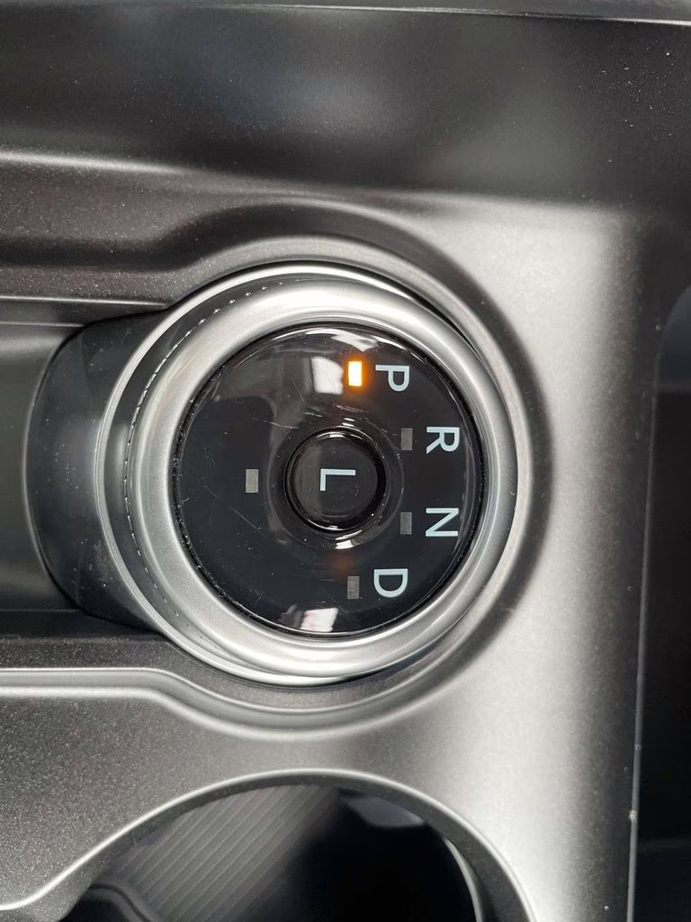 2026 Agate Black Metallic Ford Explorer Active RWD SUV