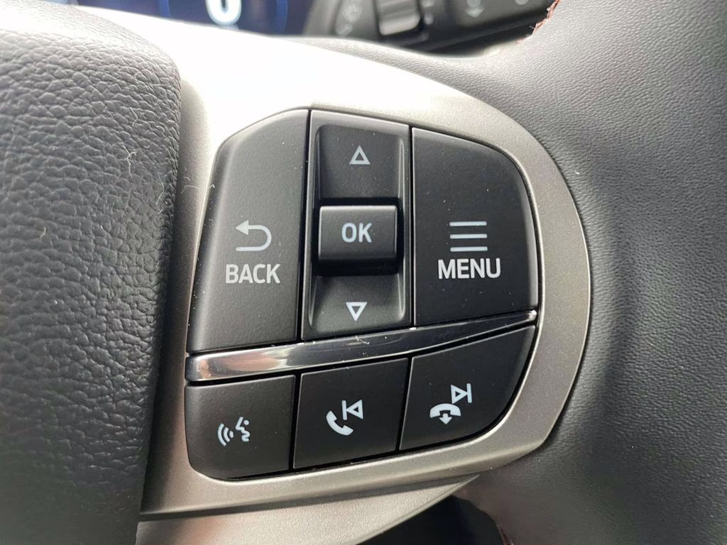 2026 Agate Black Metallic Ford Explorer Active RWD SUV