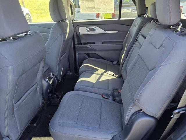 2025 Black Metallic Ford Explorer Active RWD SUV