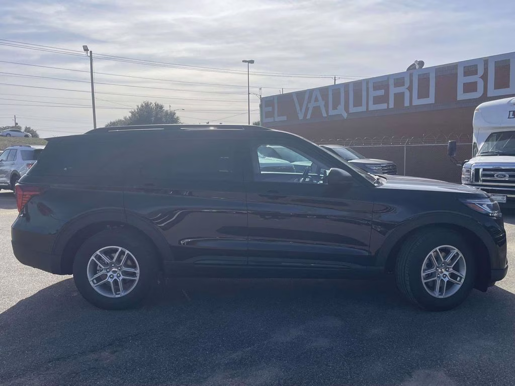 2026 Agate Black Metallic Ford Explorer Active RWD SUV