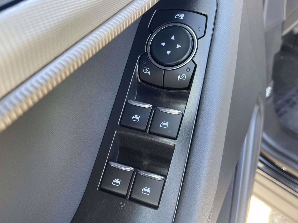 2026 Agate Black Metallic Ford Explorer Active RWD SUV