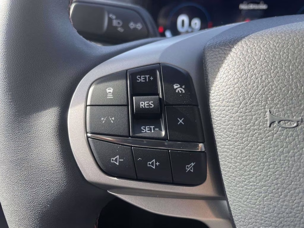 2026 Agate Black Metallic Ford Explorer Active RWD SUV