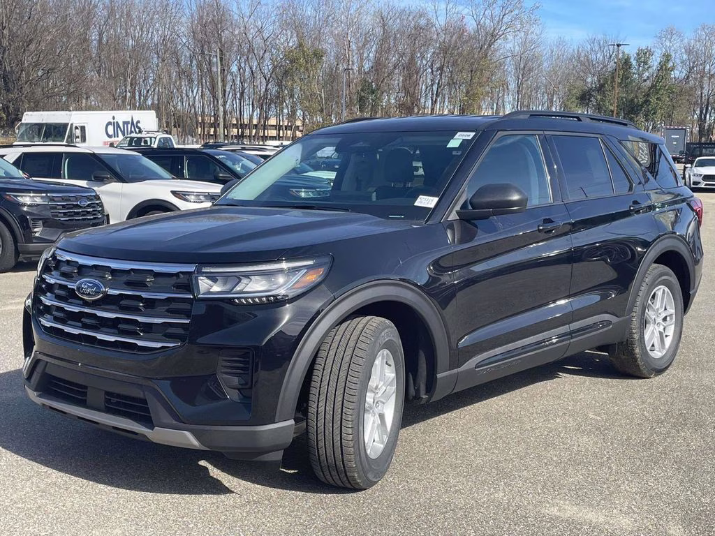 2026 Agate Black Metallic Ford Explorer Active RWD SUV