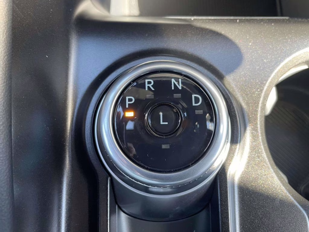 2026 Star White Metallic Tri-Coat Ford Explorer ST-Line RWD SUV