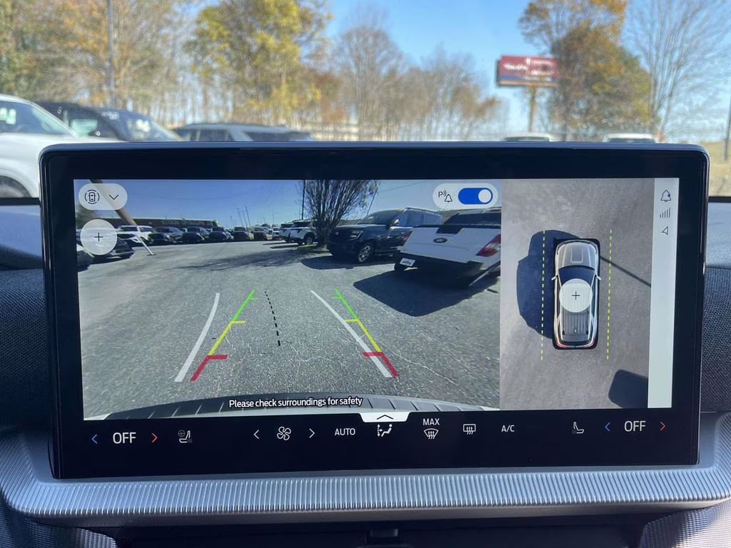 2026 Star White Metallic Tri-Coat Ford Explorer ST-Line RWD SUV