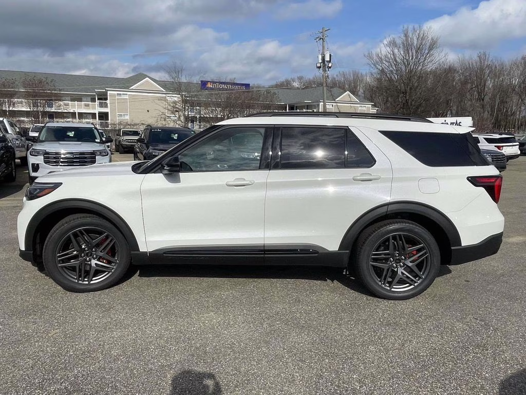 2026 Star White Metallic Tri-Coat Ford Explorer ST 4X4 SUV