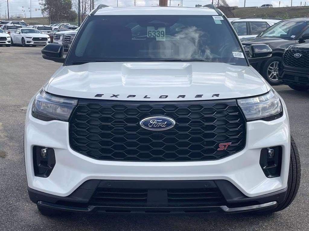2026 Star White Metallic Tri-Coat Ford Explorer ST 4X4 SUV