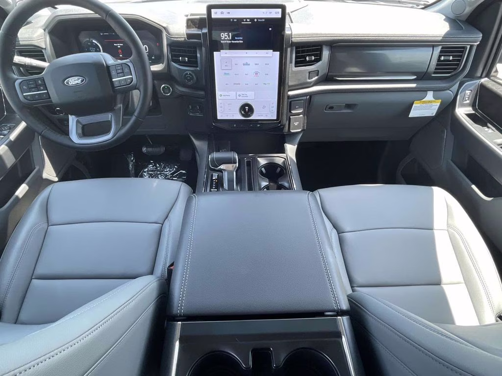 2025 Agate Black Metallic Ford F-150 Lightning Flash AWD Truck