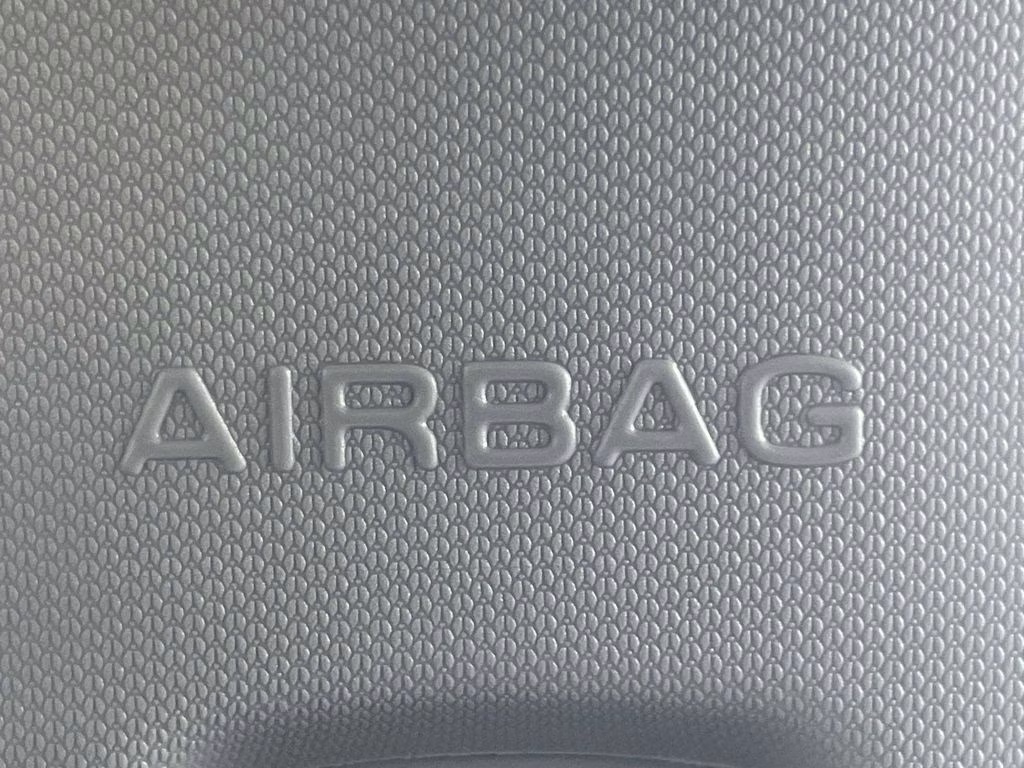 2025 Agate Black Metallic Ford F-150 Lightning Flash AWD Truck