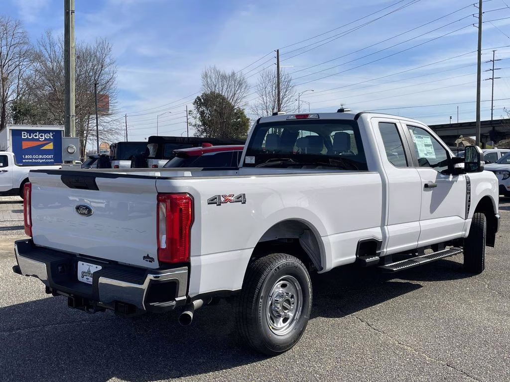 2026 Oxford White Ford Super Duty F-250 SRW XL 4X4 Truck