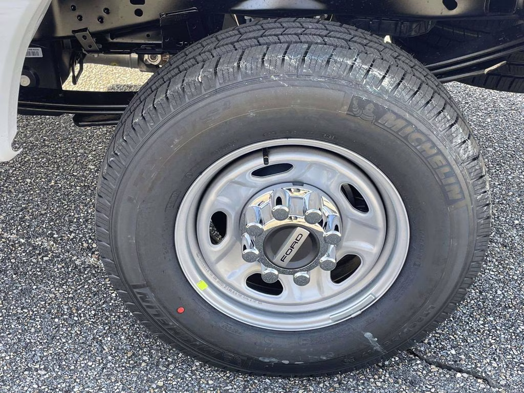 2026 Oxford White Ford Super Duty F-250 SRW XL 4X4 Truck