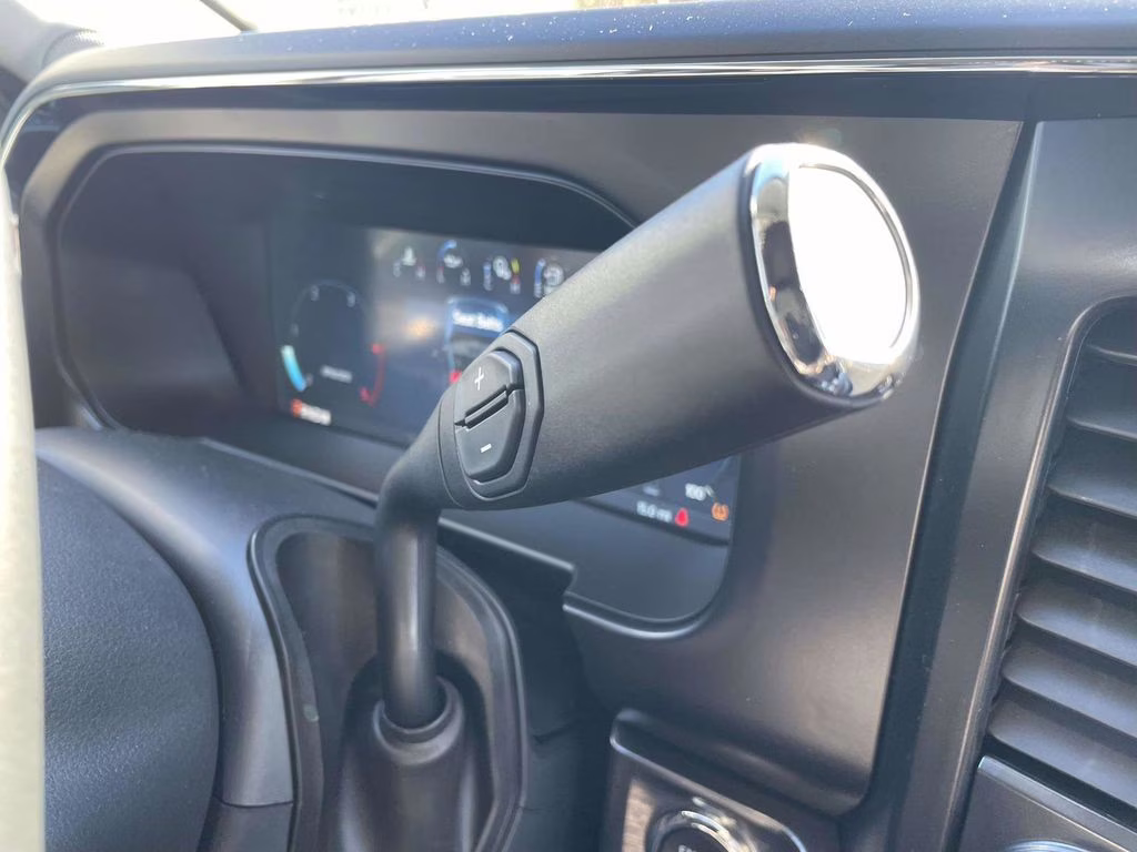 2026 Oxford White Ford Super Duty F-250 SRW Lariat 4X4 Truck