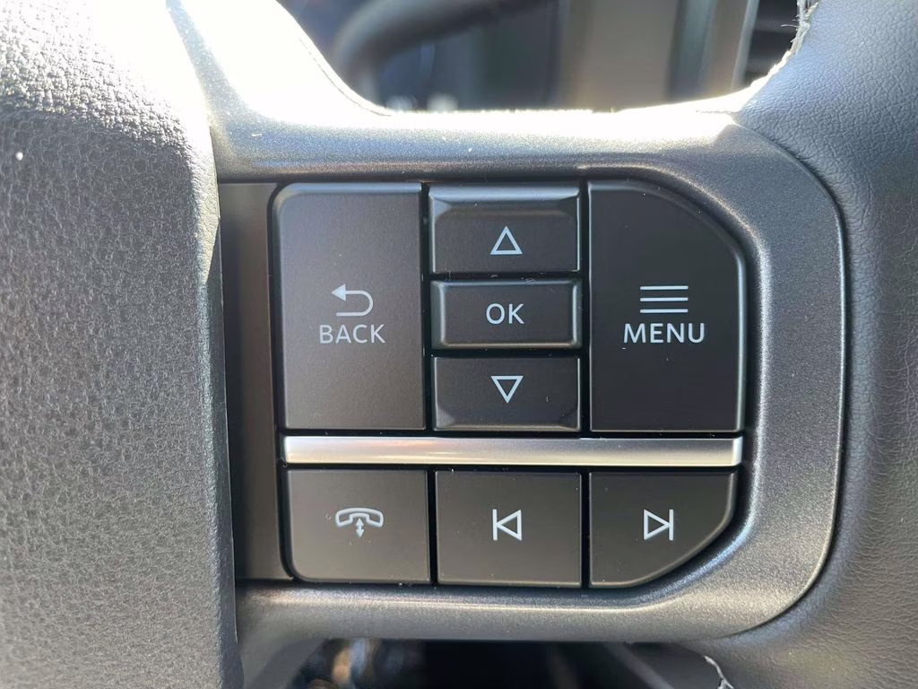 2026 Oxford White Ford Super Duty F-250 SRW Lariat 4X4 Truck