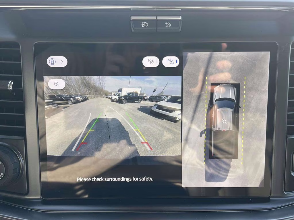 2026 Star White Metallic Tri-Coat Ford Super Duty F-250 SRW Lariat 4X4 Truck