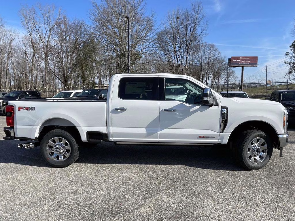 2026 Star White Metallic Tri-Coat Ford Super Duty F-250 SRW Lariat 4X4 Truck