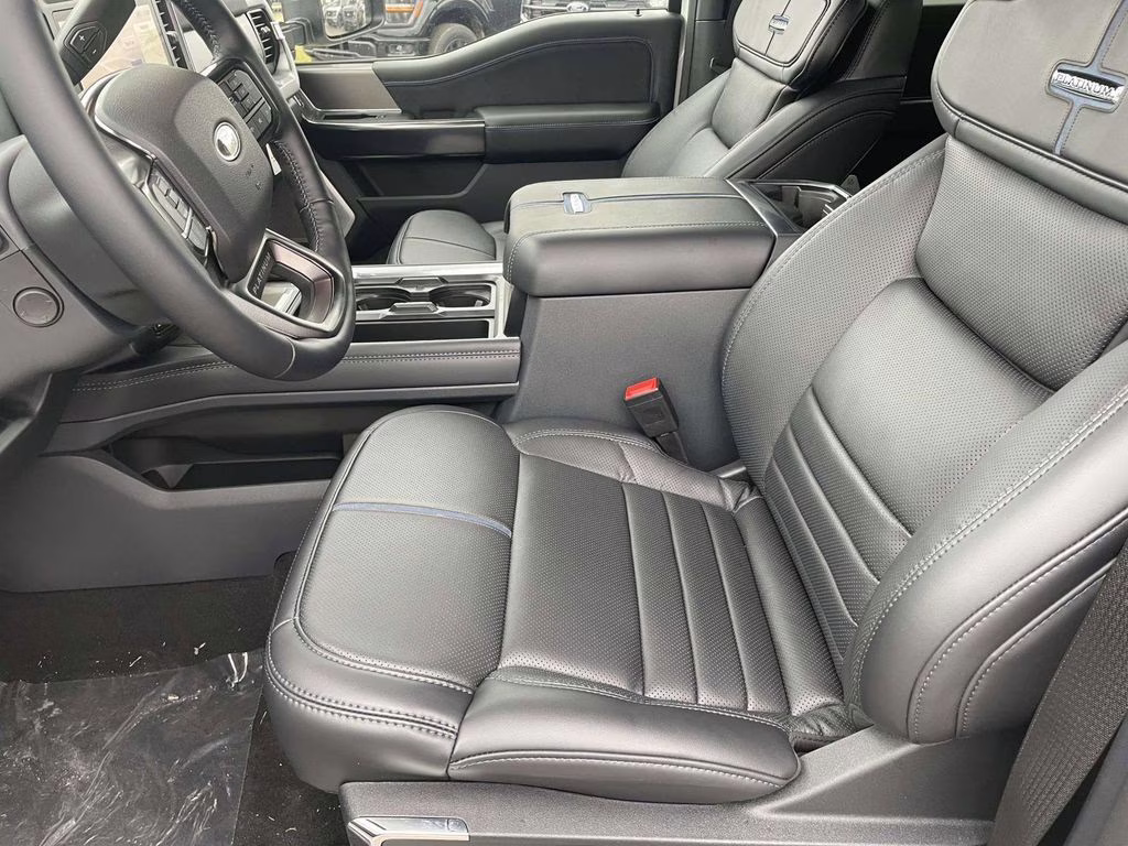 2026 Star White Metallic Tri-Coat Ford Super Duty F-250 SRW Platinum 4X4 Truck