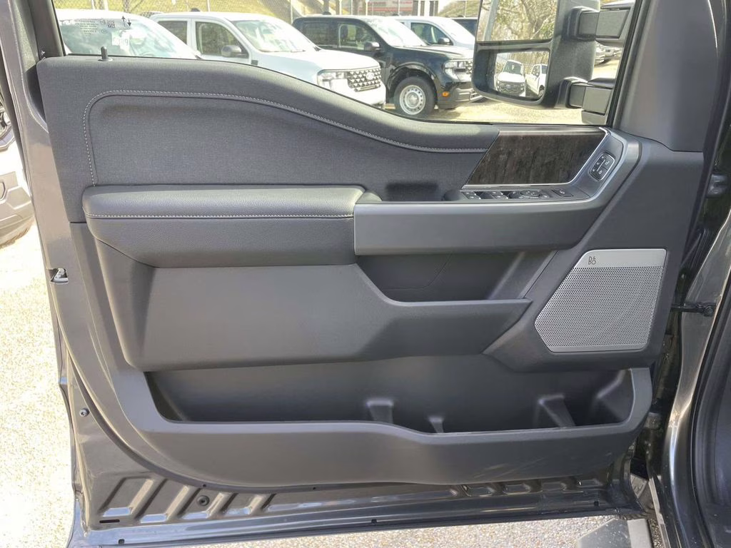 2026 Carbonized Gray Metallic Ford Super Duty F-250 SRW Lariat 4X4 Truck