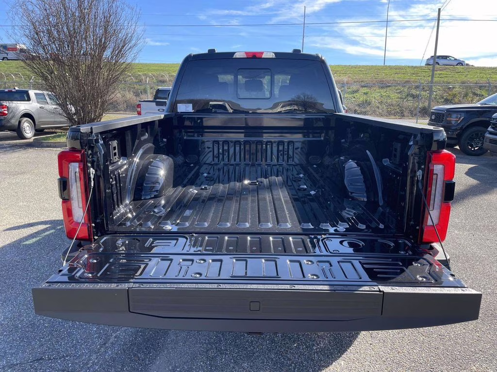 2026 Agate Black Metallic Ford Super Duty F-350 SRW Platinum 4X4 Truck